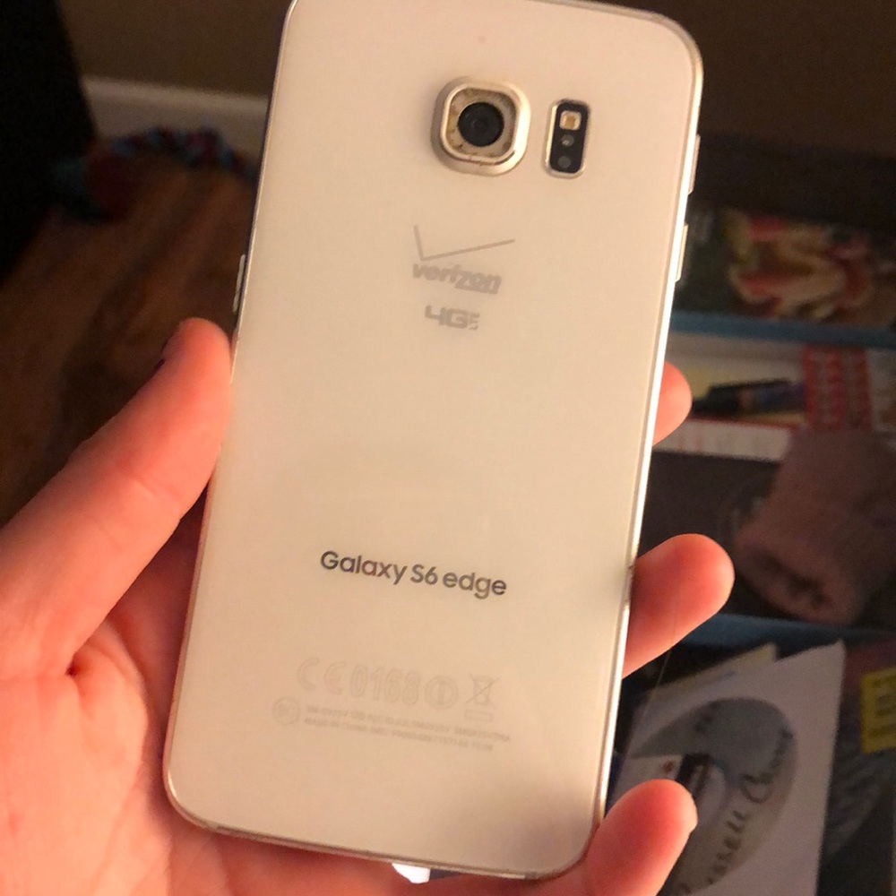 Samsung galaxy s6 edge 4G LTE